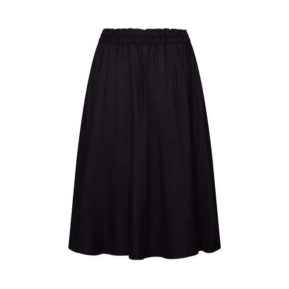 long black skirt
