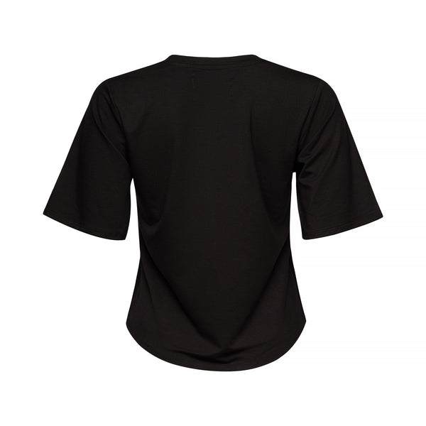 black t shirt