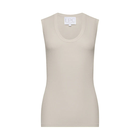 tan tank top