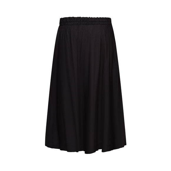 long black skirt