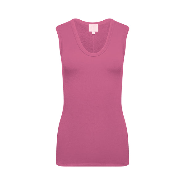 pink tank top